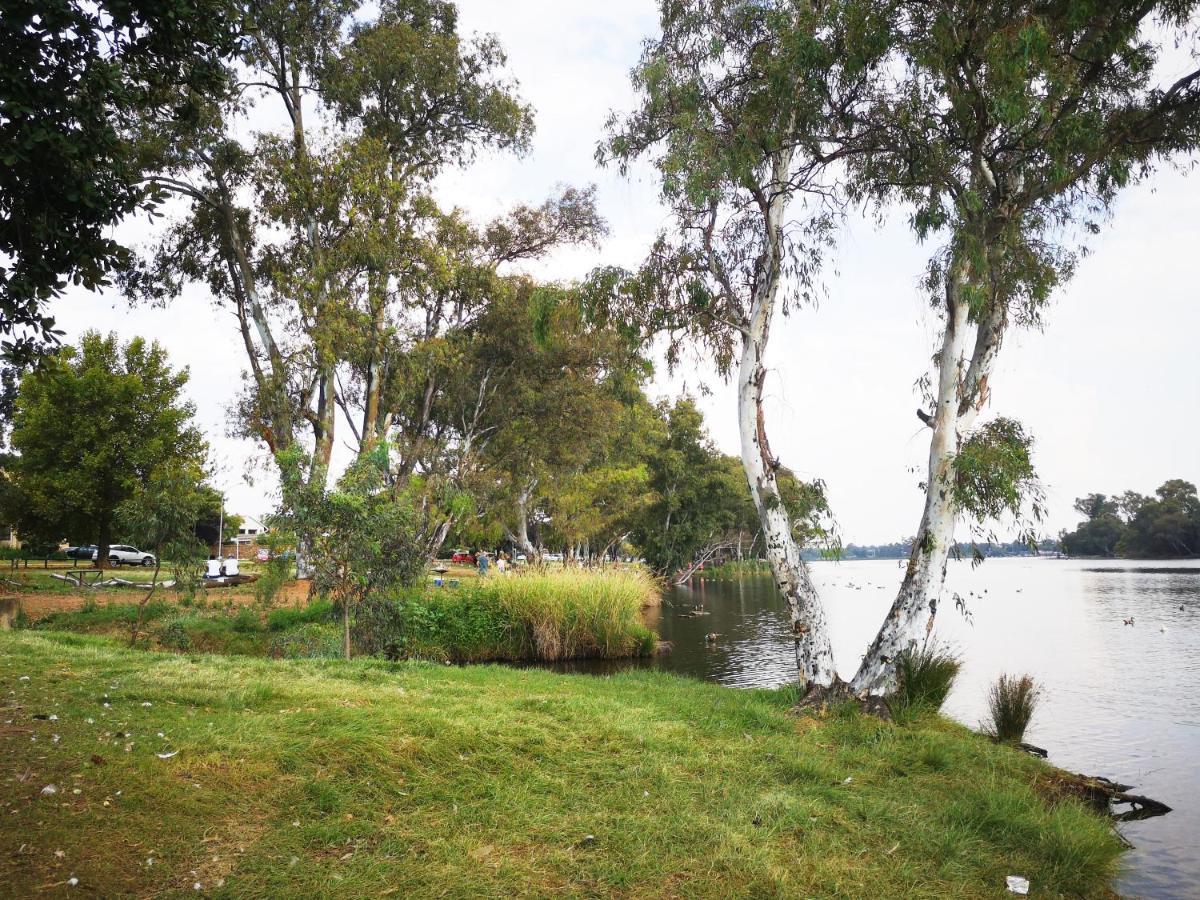 Southy Inn By The Lake Benoni Eksteriør billede