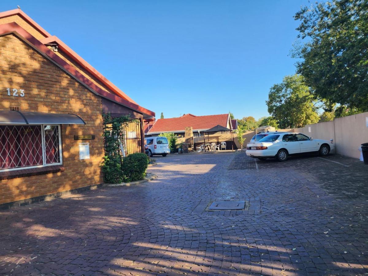 Southy Inn By The Lake Benoni Eksteriør billede