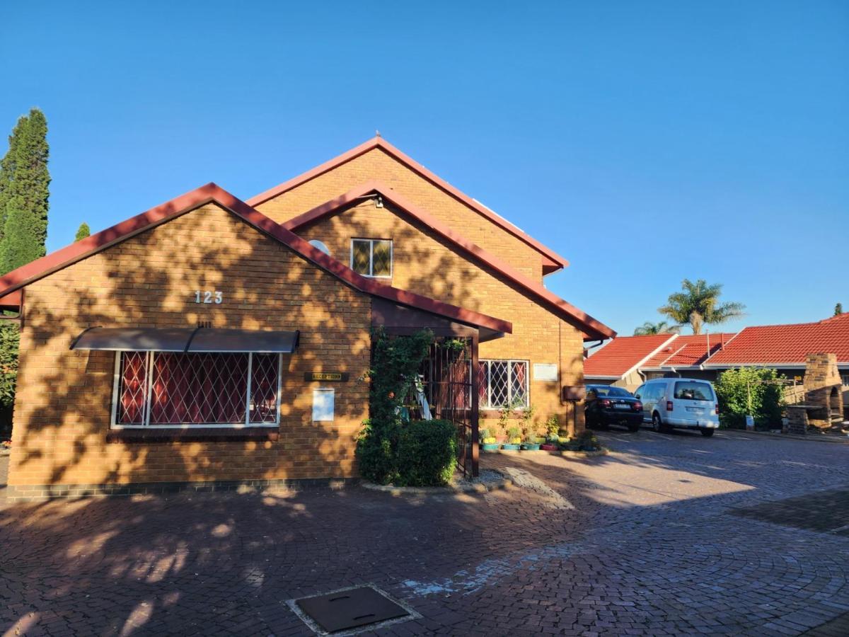 Southy Inn By The Lake Benoni Eksteriør billede