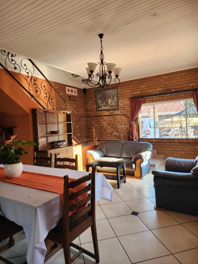 Southy Inn By The Lake Benoni Eksteriør billede