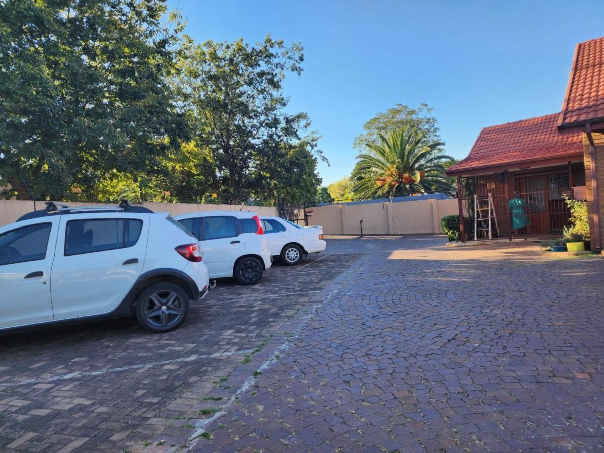Southy Inn By The Lake Benoni Eksteriør billede