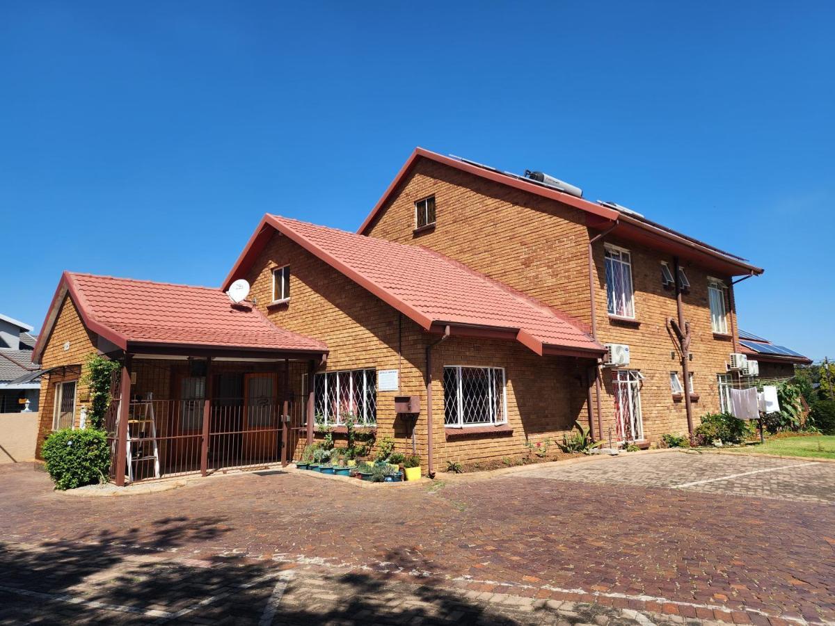 Southy Inn By The Lake Benoni Eksteriør billede